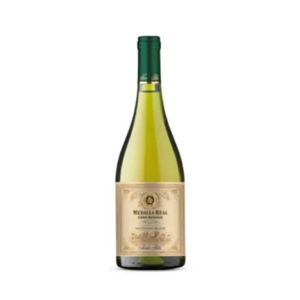 Botella de vino blanco Medalla Real Gran Reserva Sauvignon Blanc con etiqueta ornamentada y cápsula verde.
