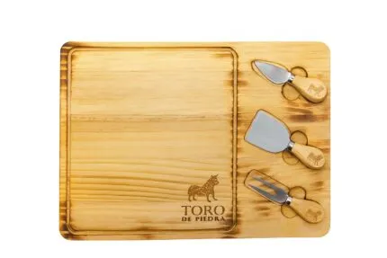 Tabla de madera Toro De Piedra tratada con cera de abejas 3 Utensilios