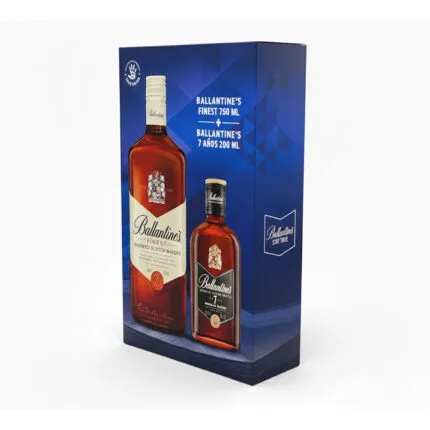 Pack de regalo con Ballantine’s Finest 750 ml y petaca Ballantine’s 7 años American Barrel 200 ml, blended Scotch whisky.