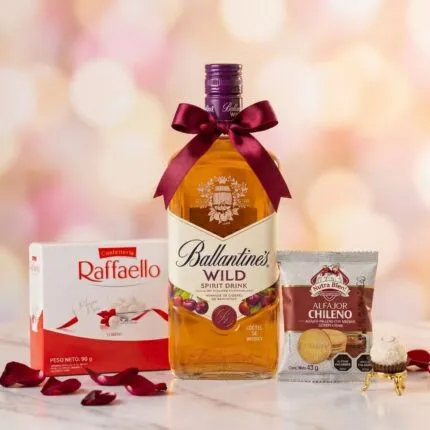 Pack Whisky Ballantines wild + Caja de bombones + Alfajor Chileno