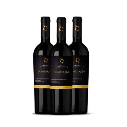Tres botellas de vino tinto Ochotierras Cabernet Sauvignon Special Reserve 2017.