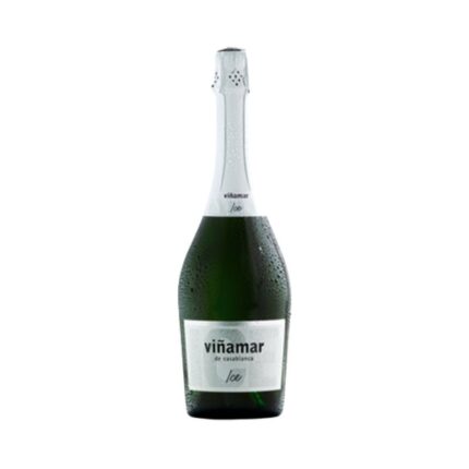Botella de Espumante Viñamar Ice de 750cc, color verde oscuro con condensación y etiqueta blanca, listo para servir frío.