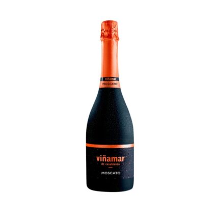Botella de Espumante Viñamar Moscato 750cc con etiqueta naranja y negra, destacando su naturaleza dulce y refrescante.