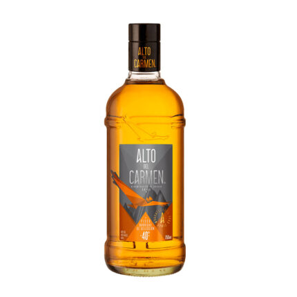 Pisco Alto Del Carmen Barricas De Seleccion 40° 750ml, botella de pisco chileno añejado en roble, etiqueta oscura con detalles naranja.