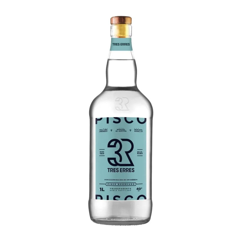 Pisco-Tres-Erres-Reservado-40°-1L Botella de Pisco Tres Erres Reservado 40° 1L, transparente, etiqueta azul con letras blancas, mostrando su origen chileno del Valle del Elqui.