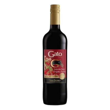 Botella de Vino Gato Selección Dulce Borgoña Frutilla, cóctel de vino rojo con etiqueta de gato negro y frutillas.