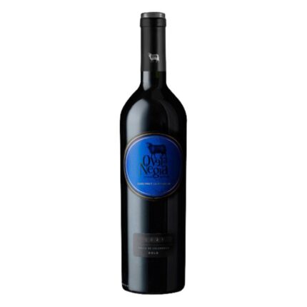 Botella de Vino Oveja Negra Bold Cabernet Sauvignon 750cc, con etiqueta azul y logo de oveja negra, mostrando la cosecha 2021 del Valle de Colchagua.