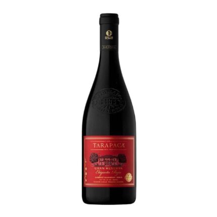 Botella de Vino Tarapaca Gran Reserva Cabernet Sauvigno Syrah Etiqueta Roja 750cc, con etiqueta distintiva y sellos dorados.