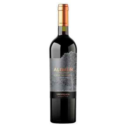 Botella de vino Undurraga Aliwen Gran Reserva Carmenere 2022 de 750 ml, con etiqueta gris y detalles cobrizos.